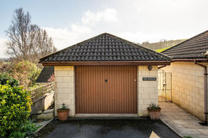 Photo 18- click for photo gallery